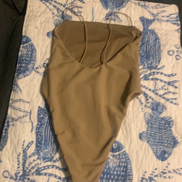 NWOT Good American 90s ribbed one piece size:1 (S) in Tan - Picture 7 of 11